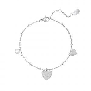 Armband | Hartvormige hangers en ster goud