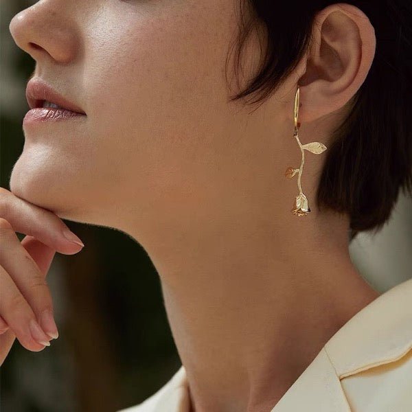 Fluid line rose flower ear cuff - one piece