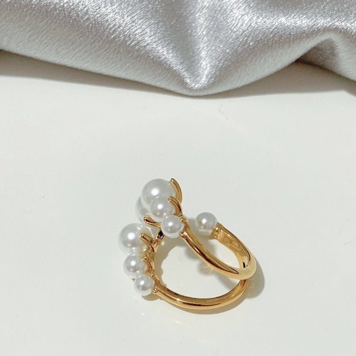 Bold look u shape pearl ring