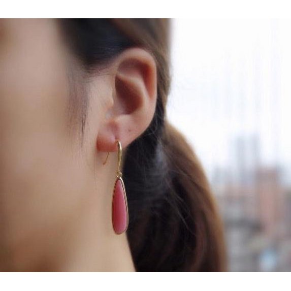 Minimalist Pink Queen Conch Shell Earrings