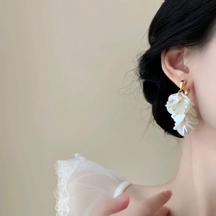 Elegante witte zeemeermin staart oorbellen