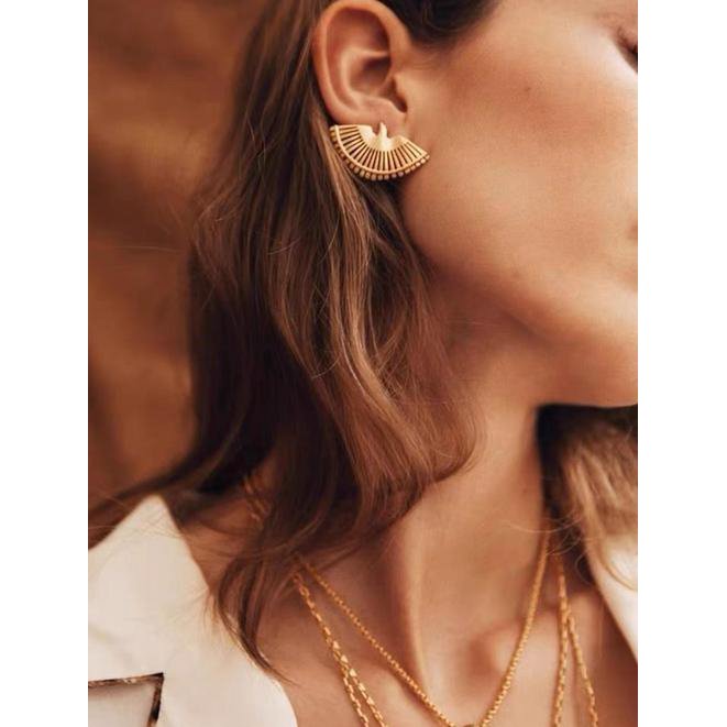 Chunky swallow bird design earrings