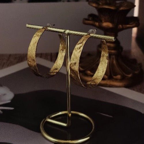 Chic vintage textured hoop earrings