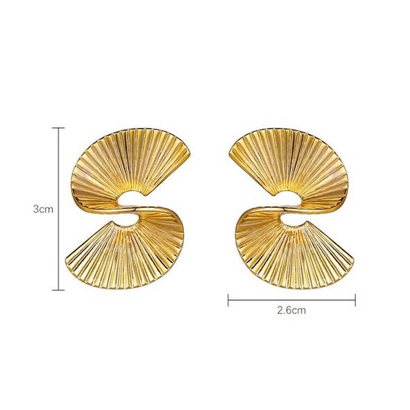 Geometric design fan shape earrings