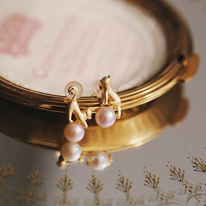 Cute asymmetrical cat earrings and necklace