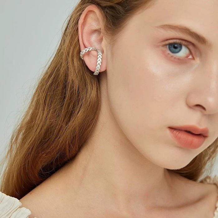 Double Hoops Dazzling Earplug - One Piece