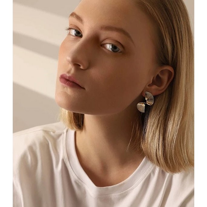 Geometric design fan shape earrings