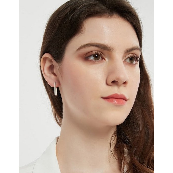 Square minimalist square hoop earrings